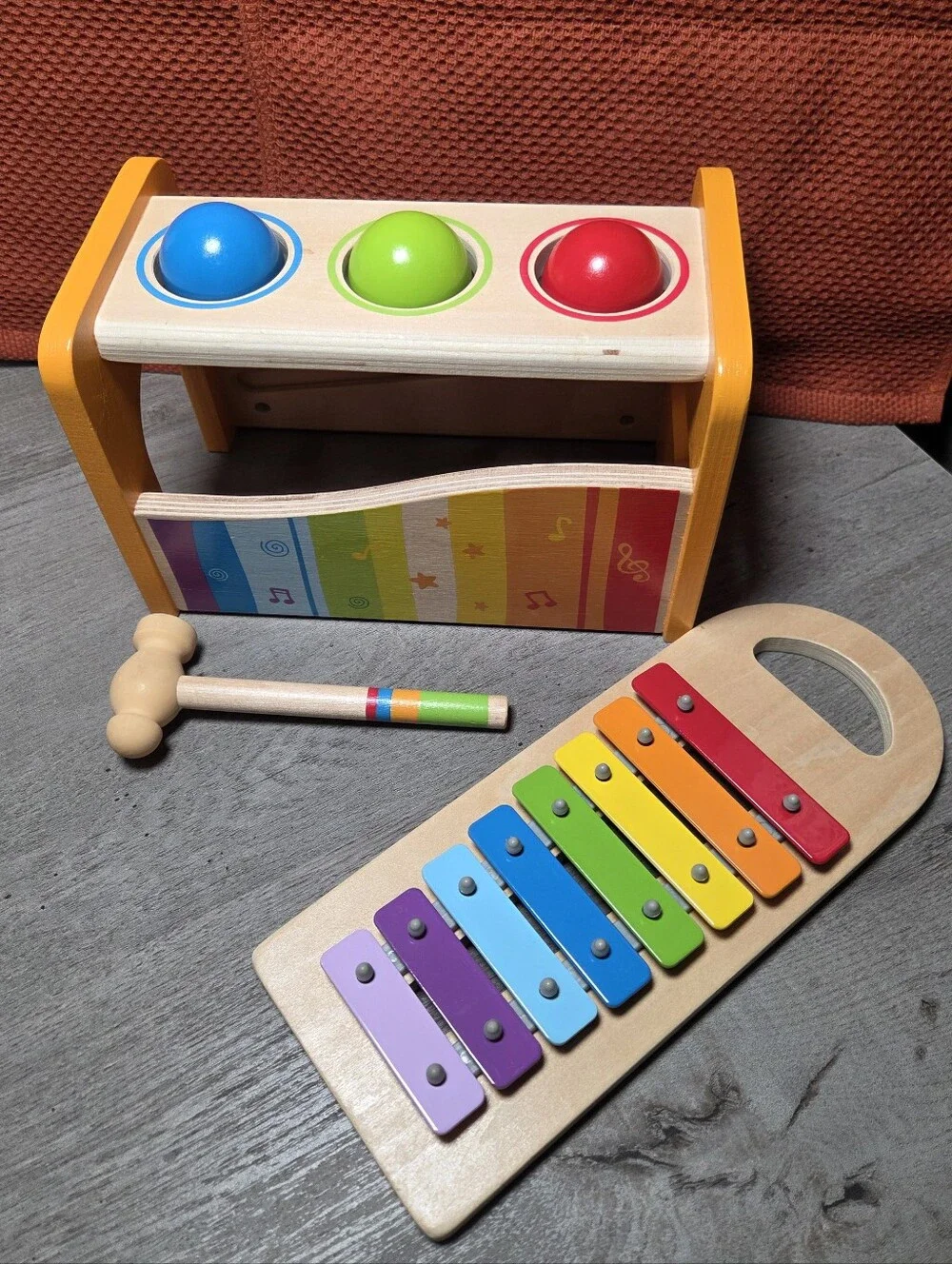 Hape Pound & Tap Bench with Slide Out Xylophone